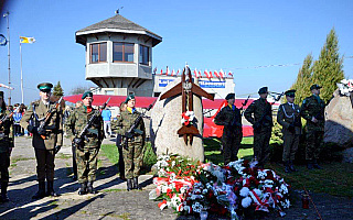 Na lotnisku Kętrzyn-Wilamowo upamiętniono ofiary katastrofy smoleńskiej